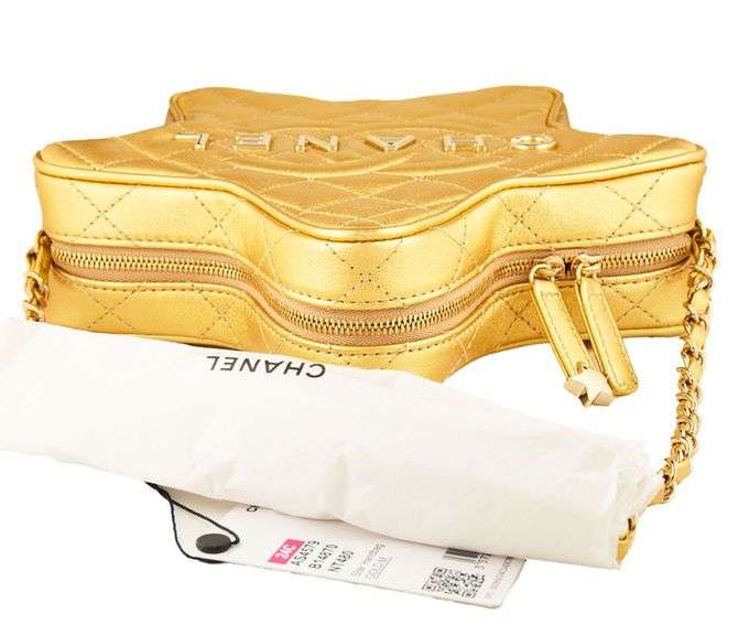 Chanel Gold Metallic Lambskin Quilted Walk of Fame Star Bag