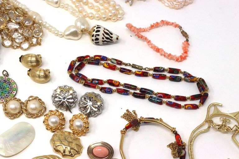 Big group lot of mixed custom jewelry