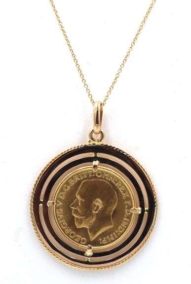 1919 Sovereign coin pendant on chain