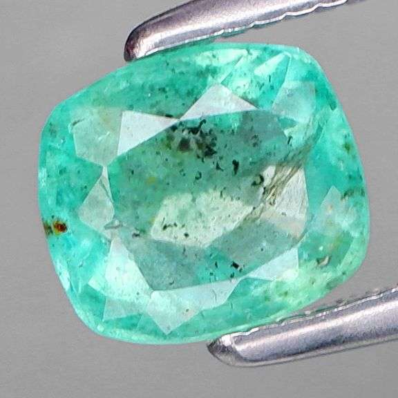Bright green .75ct real Colombian Emerald!!!`