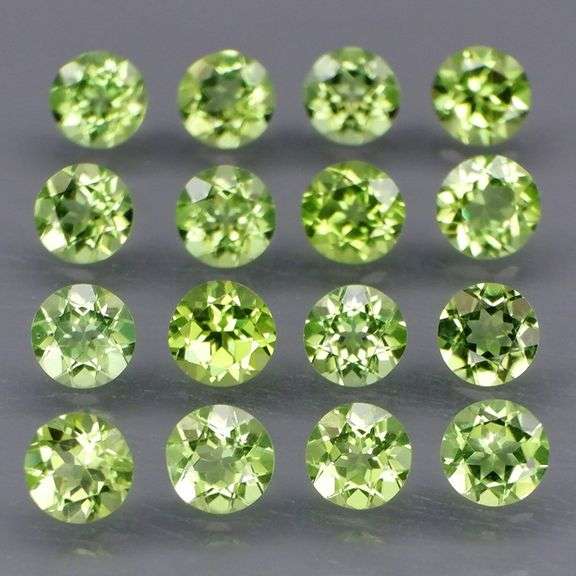 Round cut! Untreated! Matched! 4.56ct Peridot set!