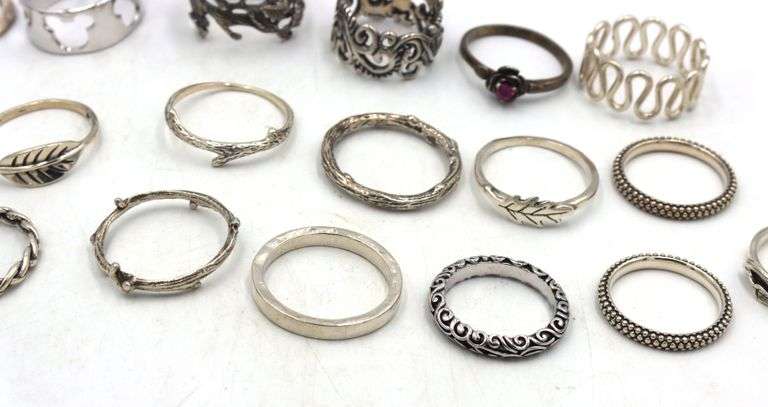 Group lot of Vintage 925 sterling silver rings