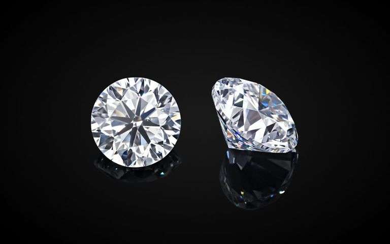 Huge 11.5 Ct Sparkling White Lab Simulated Diamond Solitaire