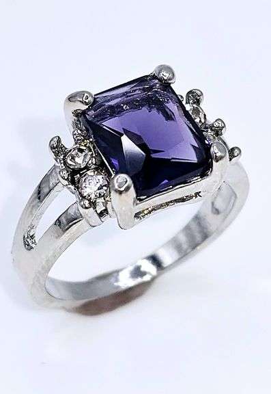 Dazzling 4.25 Ct Deep Purple Lab Simulated Sapphire Diamond Ring