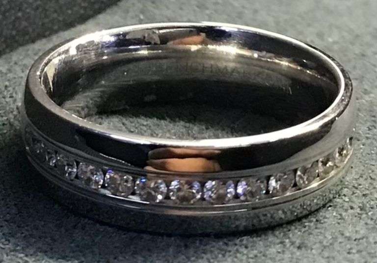 14K WHITE GOLD NATURAL DIAMOND WEDDING BAND
