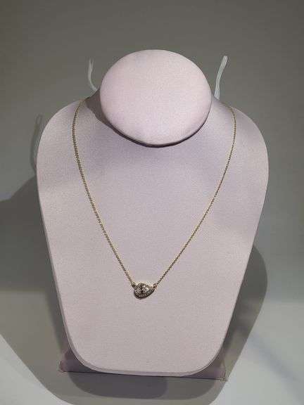 2.0ctw F, VVS1 lab grown diamond with 18" 14k gold pendent