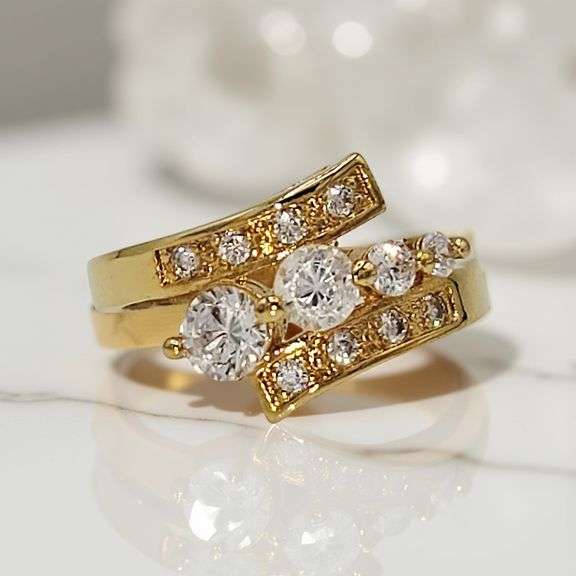 Sparkling 14 K Yellow Gold Plate 2.65 Ctw Lab Simulated Diamond Ring