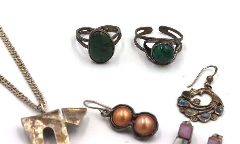 Group of vintage 925 sterling silver mixed jewelry
