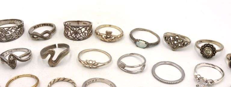Group lot of Vintage 925 sterling silver rings