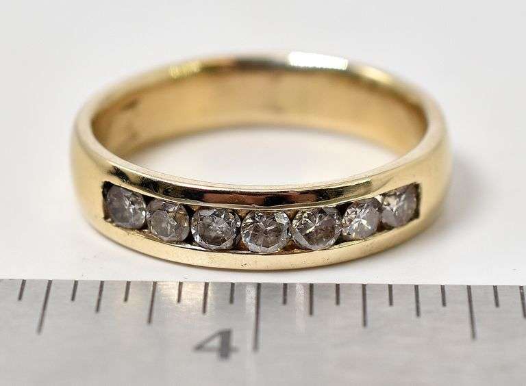 Handsome 14K Yellow Gold Diamond Band Ring