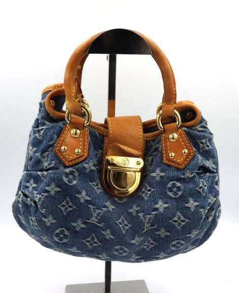 Louis Vuitton Pleaty Denium Purse