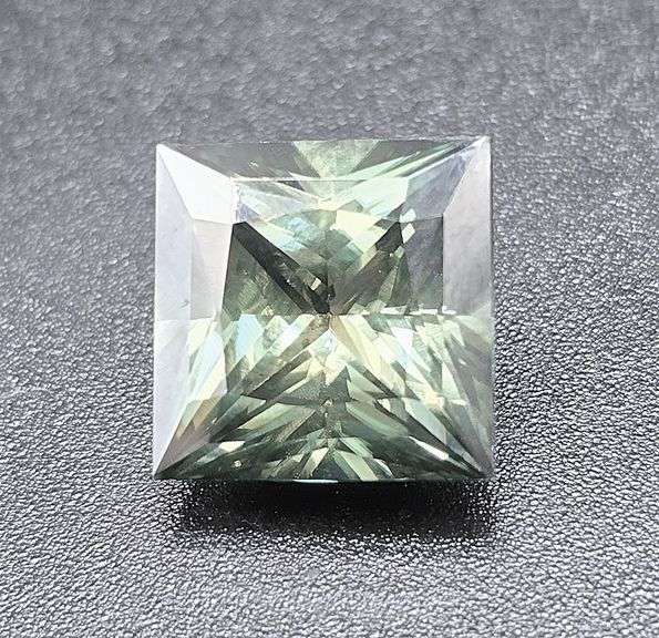 Beautiful 6 Ct Mint Green Princess Cut Lab Simulated Diamond