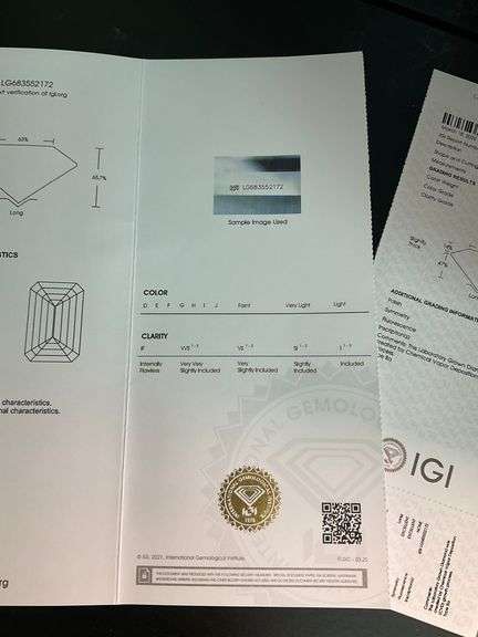 I.G.I CERTIFIED 3.10 CARAT EMERALD CUT LAB GROWN DIAMOND