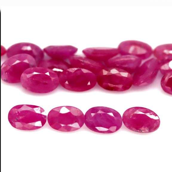 Heavy 12.13ct 22 piece Ruby set -Heated only!!