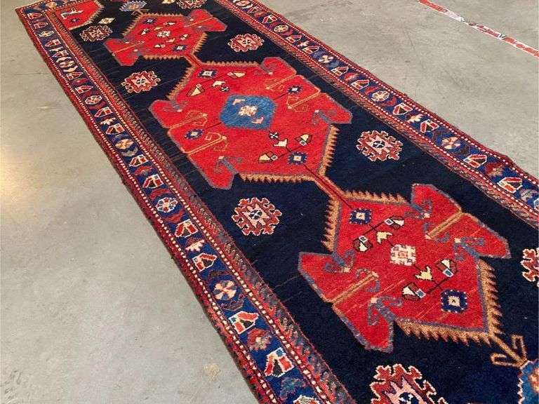 Stunning Persian Runner 3.3x9.9