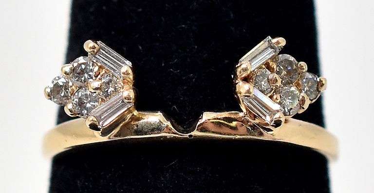 Dazzling 14K Yellow Gold Diamond Ring