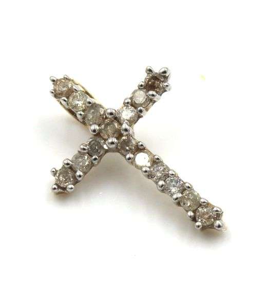 10kt White gold diamond cross pendant