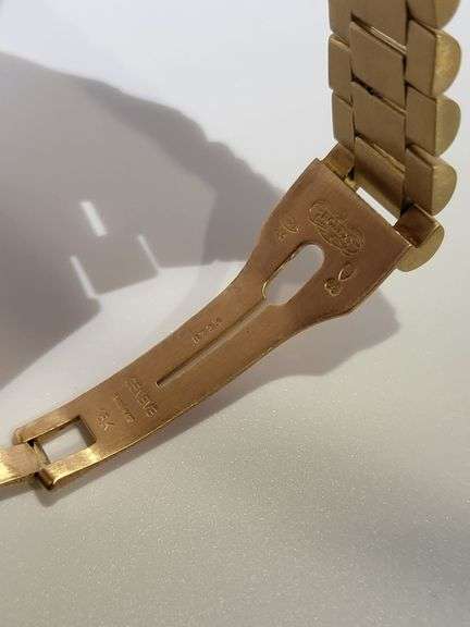 36mm Rolex Oyster Perpetual Day-Date 18k Gold with Diamond Dial