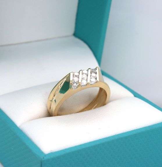 14kt Yellow gold 0.36ctw 3 row diamond band