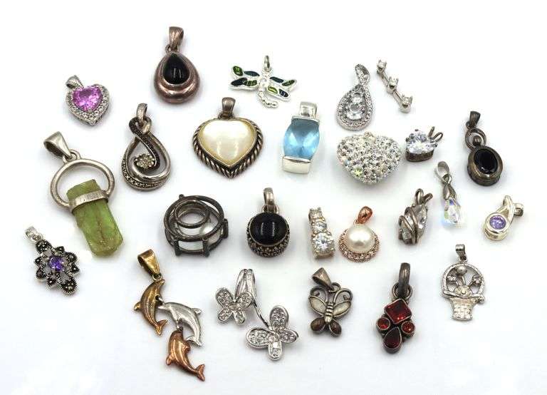 Group lot of Vintage 925 sterling silver pendants