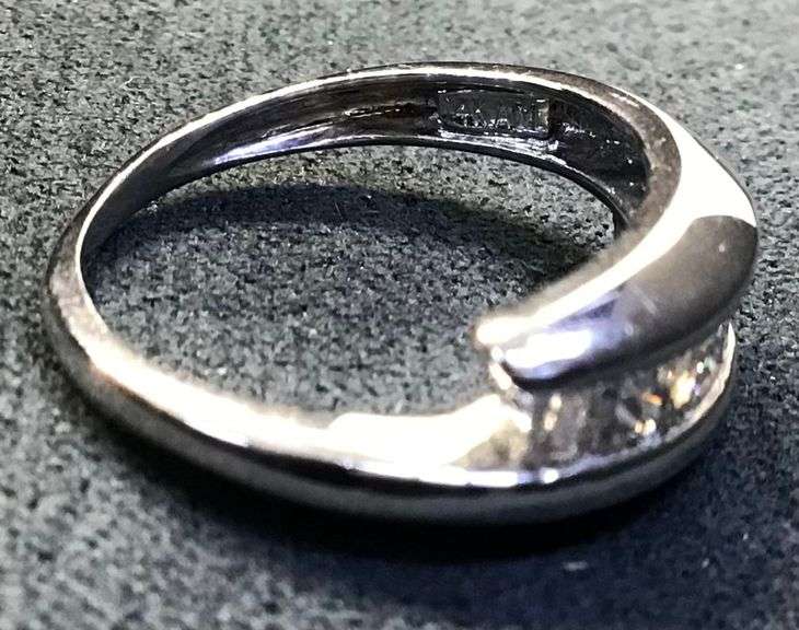 STUNNING 14K WHITE GOLD NATURAL DIAMOND WEDDING BAND