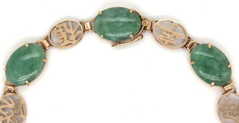 14kt Yellow gold oval Jade station bracelet