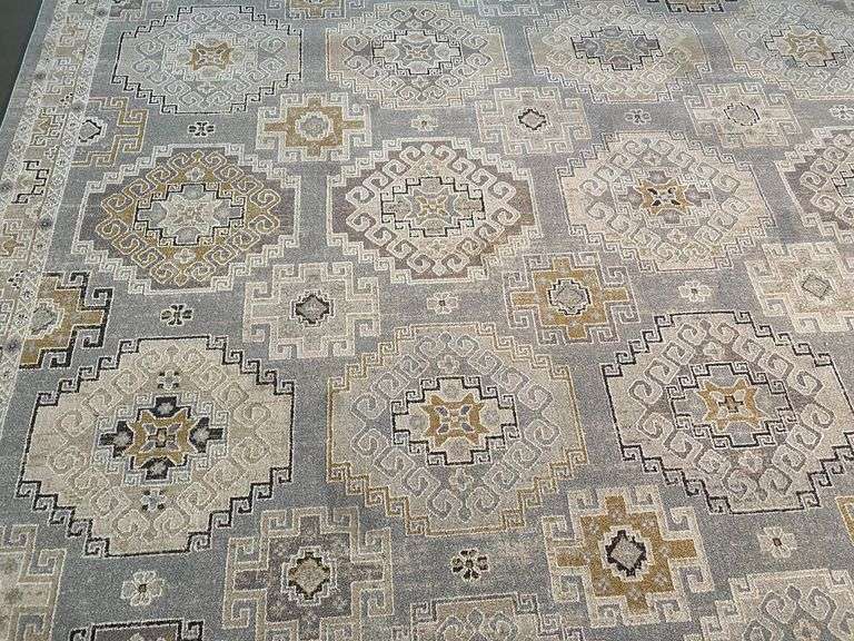 Magnificent Tribal Design Rug 8x11