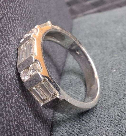 14KT Gold Diamond Wedding Band