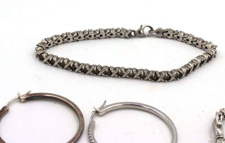 Group of vintage 925 sterling silver mixed jewelry