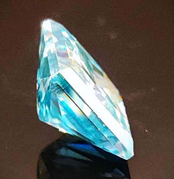 3.25 Ct Mint Green Princess Cut Fire Lab Simulated Diamond