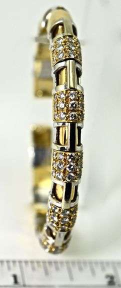 Outstanding Flexible 18K Diamond Cuff Bracelet