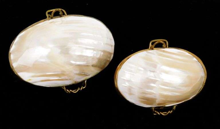 2 Vintage Shell Trinket Boxes