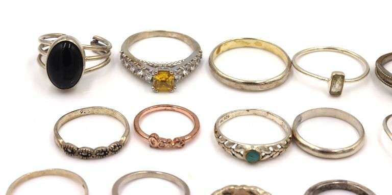 Group lot of Vintage 925 sterling silver rings