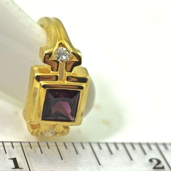 Gorgeous 18K Garnet and Diamond Ring