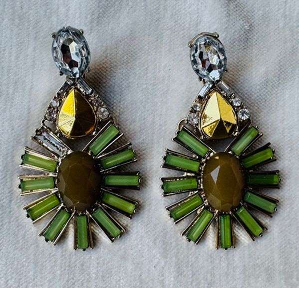 A Very Sexy Fashion Design Earrings