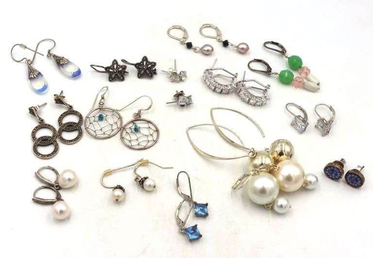 Group lot of vintage 925 sterling silver earrings