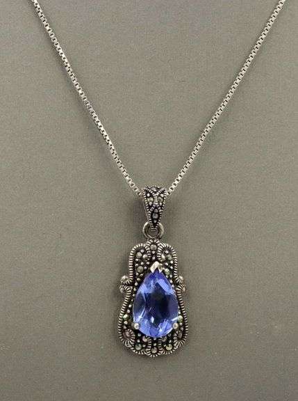 Vintage 925 sterling silver blue stone and marcasite pendant on box chain necklace