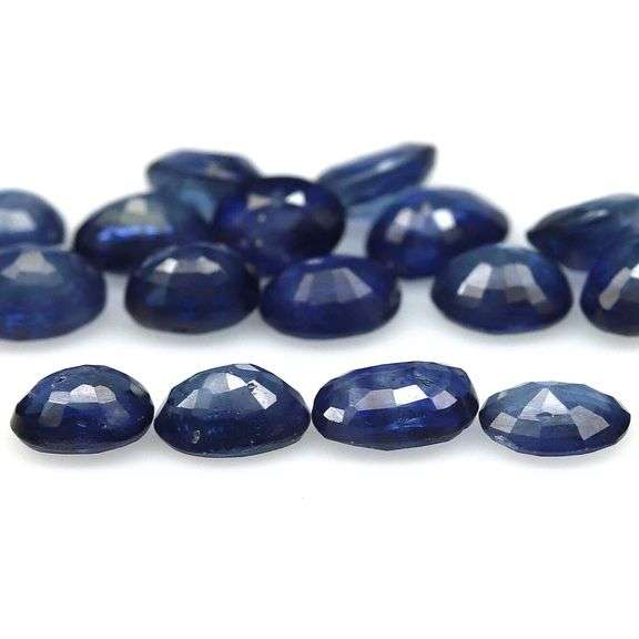 Excellent 5.66ct cobalt blue Sapphire set