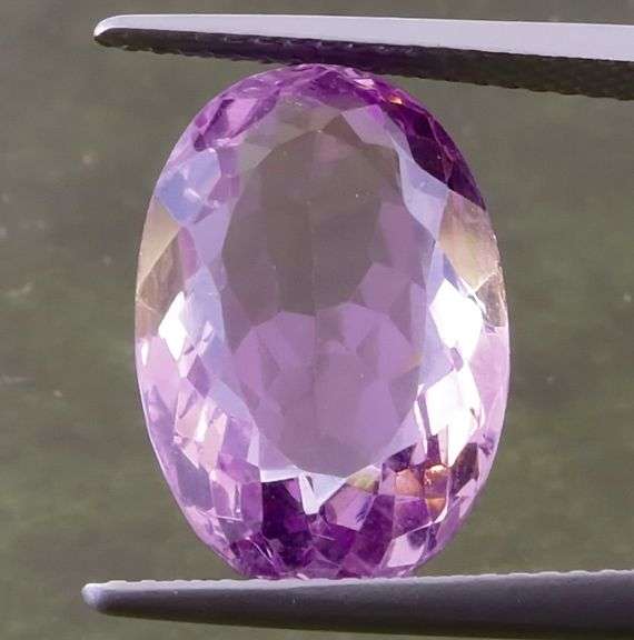 Stunning 8.28ct violet Bolivian Amethyst