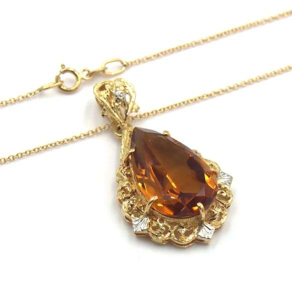 18kt Yellow gold 7.50ct pear shaped Citrine pendant on chain