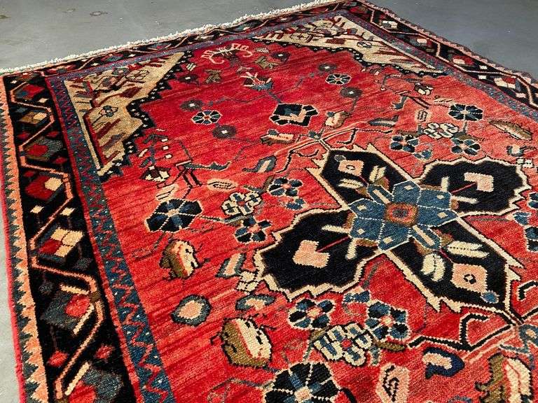 Magnificent Persian Rug 4'.5"x6'.9"