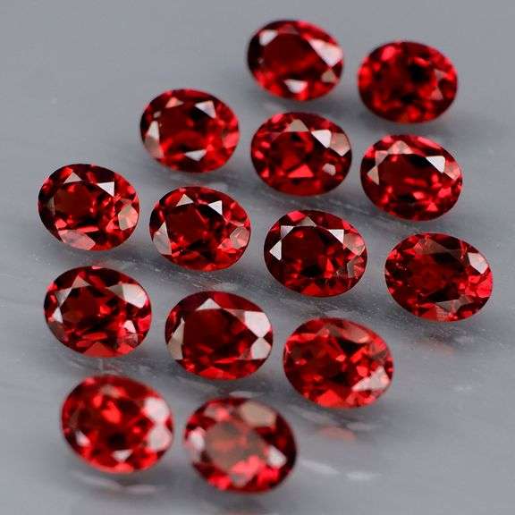 Premium 6.42ct real Padparadscha Mozambique Garnet set!