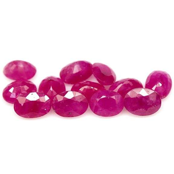 Heavy 12.14ct 12 piece Ruby set -Heated only!!