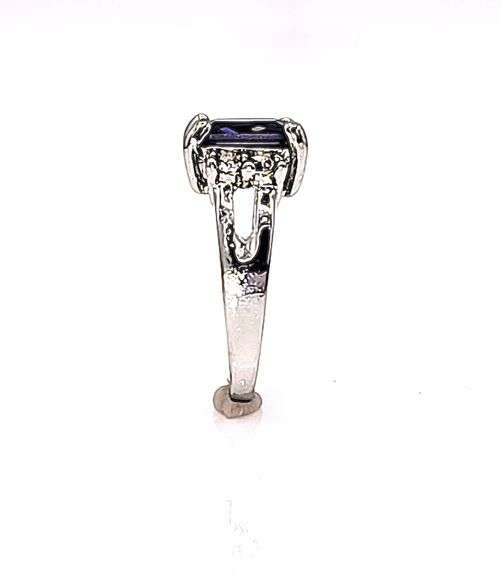 Dazzling 4.25 Ct Deep Purple Lab Simulated Sapphire Diamond Ring