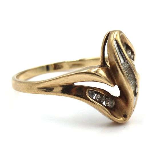 10kt Yellow gold diamond cross over ring