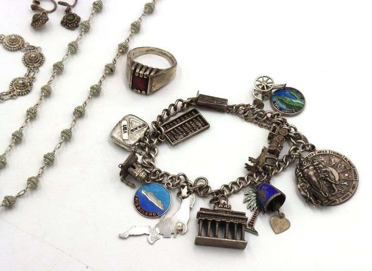 Group lot of Vintage 925 sterling silver jewelry