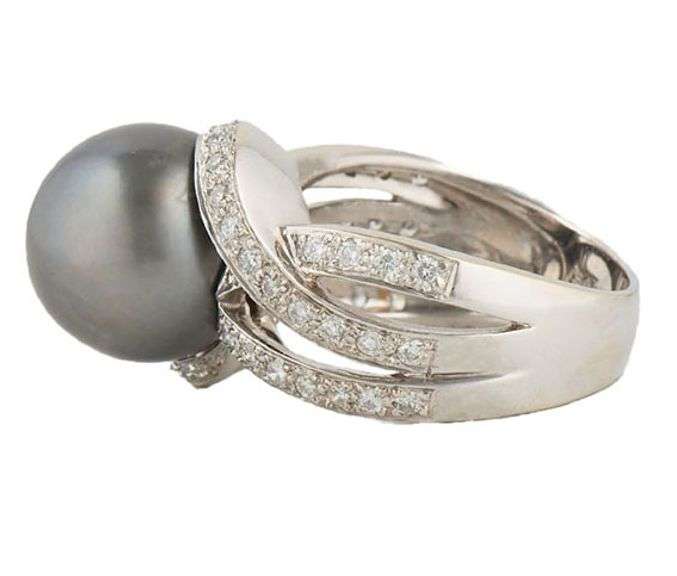 12.0MM Black Tahitian Pearl and 0.15ctw Diamond Ring
