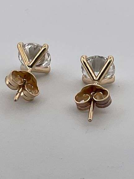 BRAND NEW 3.00 CARATS LAB GROWN DIAMOND STUDS. 14K YELLOW GOLD