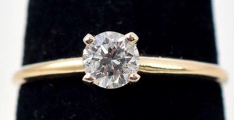 Stunning 14K Yellow Gold Solitaire Diamond Ring