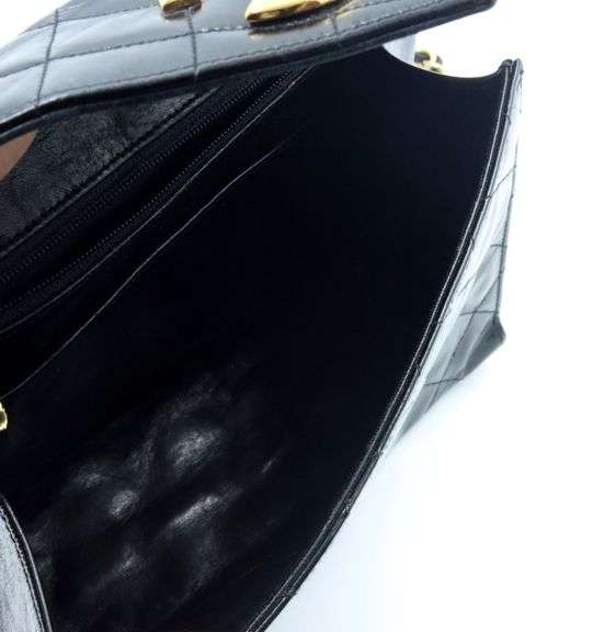 '86-'89 Chanel Vintage Classic Patent Flap